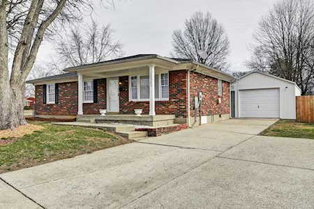 10301 Carbine Ct Louisville, KY 40229