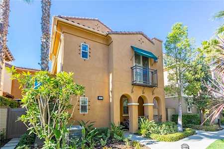 8372 Noelle Drive Huntington Beach, CA 92646