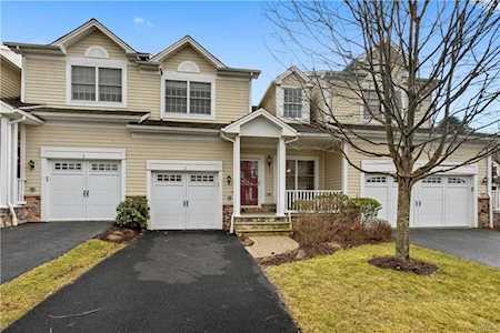3 Baltusrol Ct Cortlandt, NY 10567