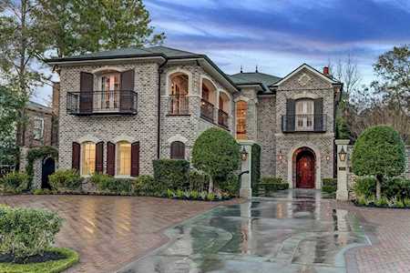 3834 Del Monte Dr Houston, TX 77019