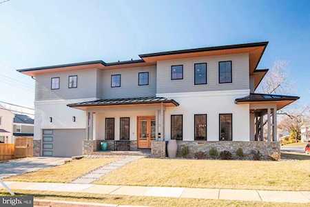 6300 28th St N Arlington, VA 22207