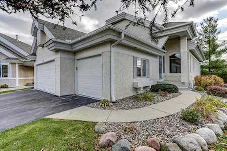 541 Wildflower Burnsville, MN 55306