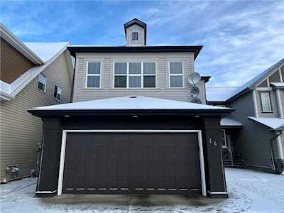 14 Copperpond Heath SE Calgary, AB T2J 1J3