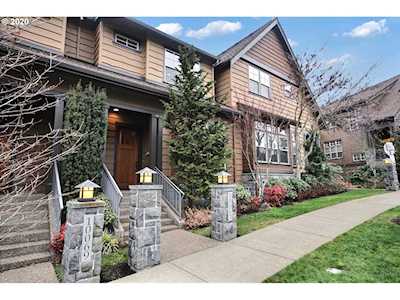 10063 SW Morrison St Portland, OR 97225