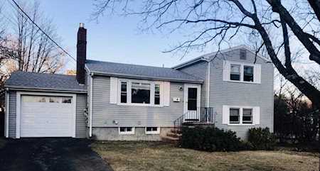 4 Andersen Road Braintree, MA 02184