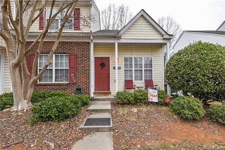 10536 English Setter Way Charlotte, NC 28269
