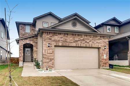 121 Vantage Pt San Marcos, TX 78666