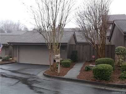 5314 Sandtrap Ln Charlotte, NC 28226
