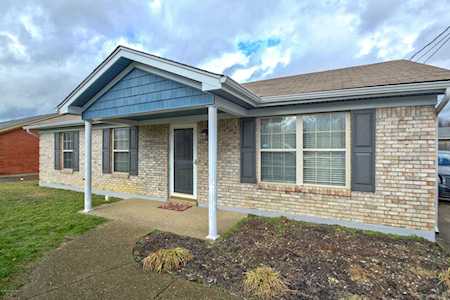 440 Big Oaks Dr Louisville, KY 40229