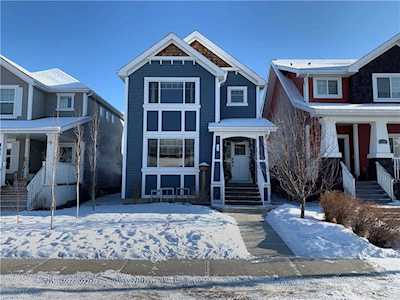 125 River Heights Crescent Cochrane, AB T4C 0J5