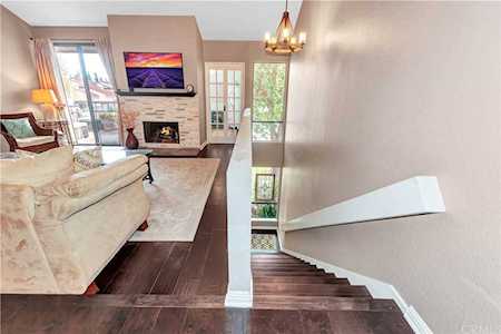 27541 Nivelada Mission Viejo, CA 92692