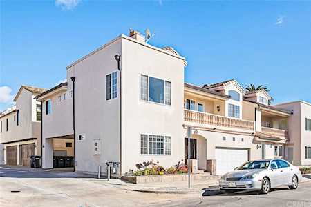 501 1/2 Orchid Avenue Corona Del Mar, CA 92625
