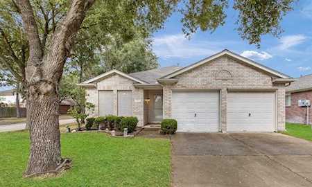 17418 S Summit Canyon Dr Houston, TX 77095