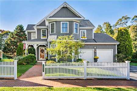163 Wickford Point RD North Kingstown, RI 02852
