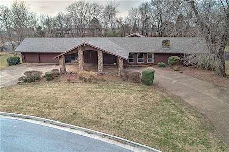4608 W Cedar Brooke LN Rogers, AR 72758