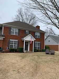 6576 Country Bluff Dr Bartlett, TN 38135