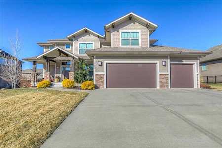 24804 77th St Shawnee, KS 66227