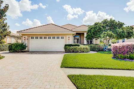 10216 Silverado Circle Bradenton, FL 34202