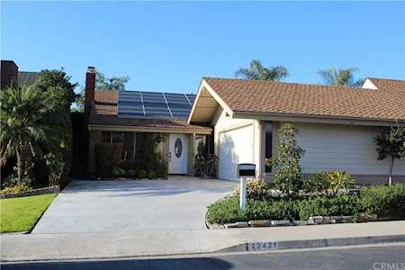 22421 Goldrush Lake Forest, CA 92630