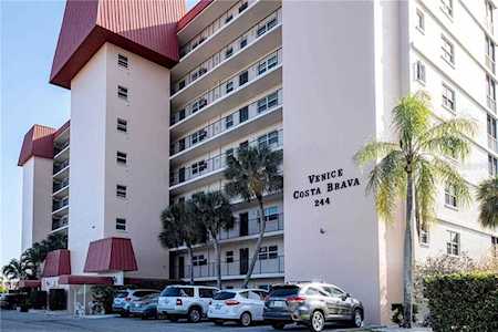 244 Saint Augustine Avenue Venice, FL 34285