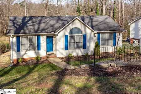 6 Miracle Dr Greenville, SC 29605