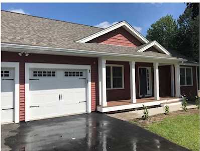 1 Three Ponds Dr Brentwood, NH 03833