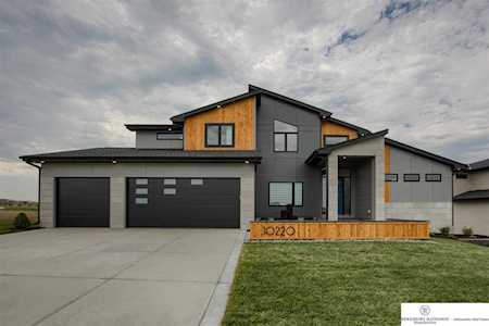 10220 S 183rd Avenue Circle Omaha, NE 68136