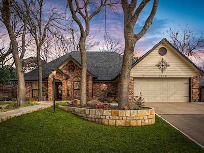 7728 Amy Lane North Richland Hills, TX 76182