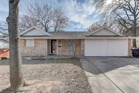 1035 Meadowbrook Drive Grapevine, TX 76051