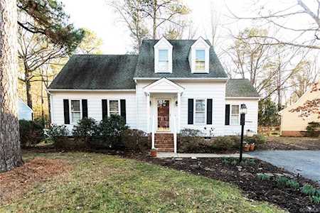 5713 Laurel Trail Rd Midlothian, VA 23112