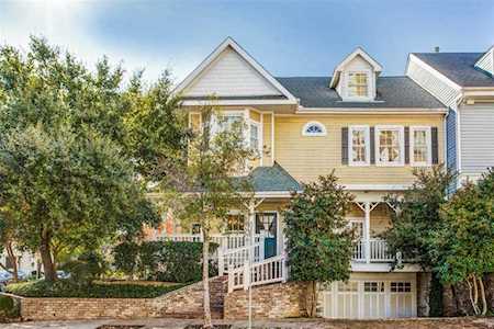2501 Worthington Street Dallas, TX 75204