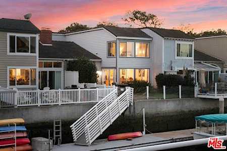 4125 W Channel Islands Boulevard Oxnard, CA 93035