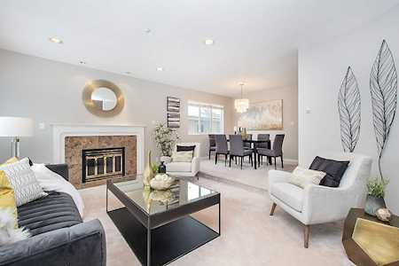 5921 Ontario Street Vancouver, BC V5W 2M1