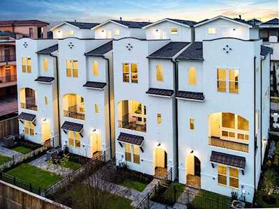 719 Leverkuhn St Houston, TX 77007