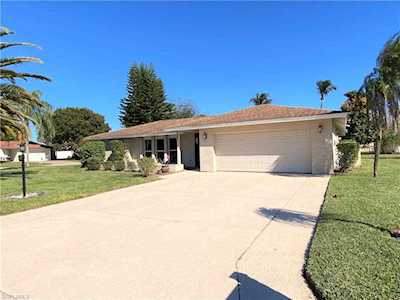 1619 Whiskey Creek Dr Fort Myers, FL 33919