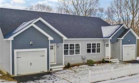 3 Lily LANE West Warwick, RI 02893