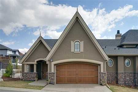 347 Tuscany Estates Rise NW #14 Calgary, AB T3C 0L8