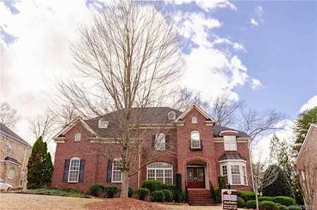 16927 Turtle Point Rd Charlotte, NC 28278