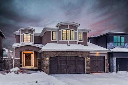 108 Aspen Summit Circle SW Calgary, AB T3H 0Z6