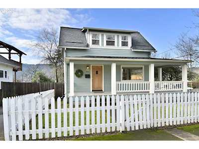 9436 N Willamette Blvd Portland, OR 97203