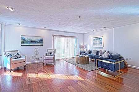 199 Coolidge Avenue #102 Watertown, MA 02472