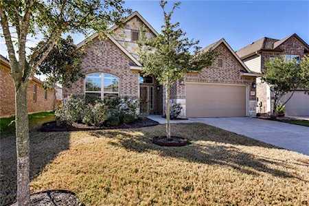 18008 Crimson Apple Way Pflugerville, TX 78660
