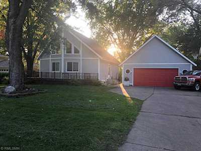 2376 Grospoint Avenue N Oakdale, MN 55128
