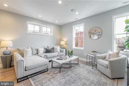 1737 10th St NW #B Washington, DC 20001