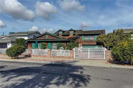 554 Sturgeon Drive Costa Mesa, CA 92626