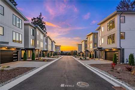 12129 NE 109th Wy Kirkland, WA 98033