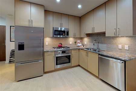 38 W 1st Avenue #204 Vancouver, BC V5Y 0K3