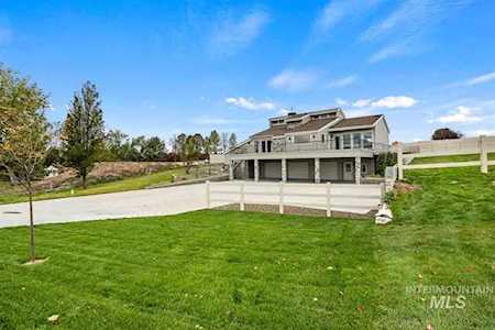 3872 E Peaceful Pond Dr. Meridian, ID 83642