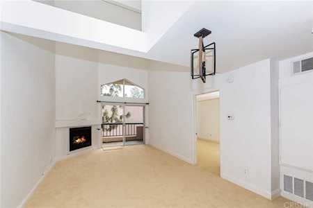 5510 Owensmouth Avenue #317 Woodland Hills, CA 91367