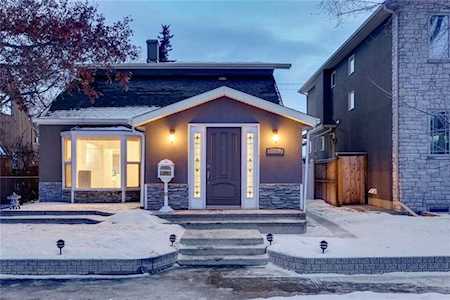 2329 Bowness Road NW Calgary, AB T2N 3L6